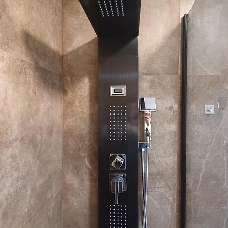 Apartamento Acogedor Junto A Calle Betis, Triana-Los Remedios Σεβίλλη Εξωτερικό φωτογραφία