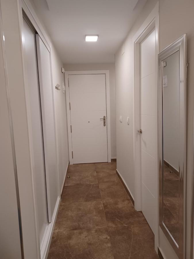 Apartamento Acogedor Junto A Calle Betis, Triana-Los Remedios Σεβίλλη Εξωτερικό φωτογραφία