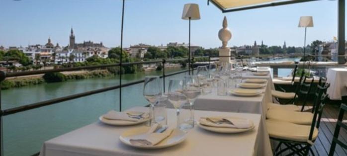 Apartamento Acogedor Junto A Calle Betis, Triana-Los Remedios Σεβίλλη Εξωτερικό φωτογραφία